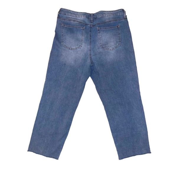 NWOT Celebrity Pink Distressed Crop High Waisted Mom Jeans Women's Size 13/31 - Picture 4 of 5